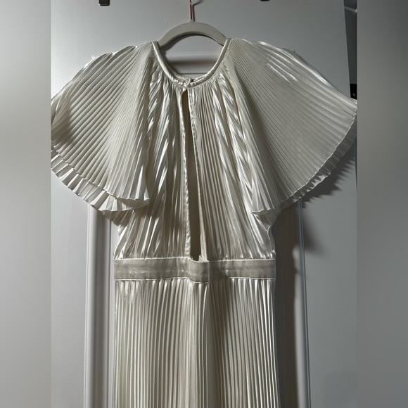 L’IDEE WOMAN Theatre Gown *WORN ONCE* - Picture 6 of 9